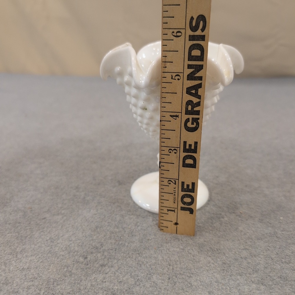 Fenton Milk Glass Hobnail Ruffled Vase Spiral Twist Stem White Mid Century - Picture 5 of 7